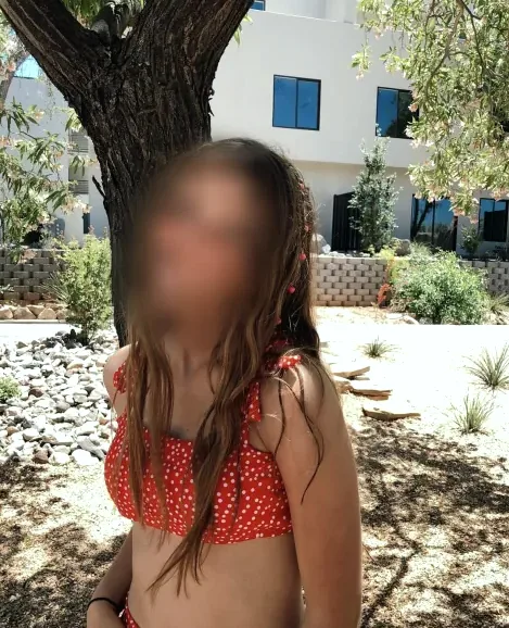Amber, 19