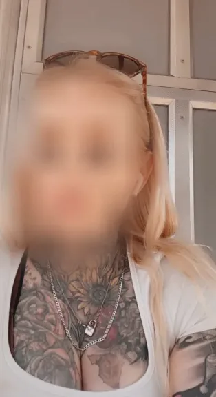 Aya, 37