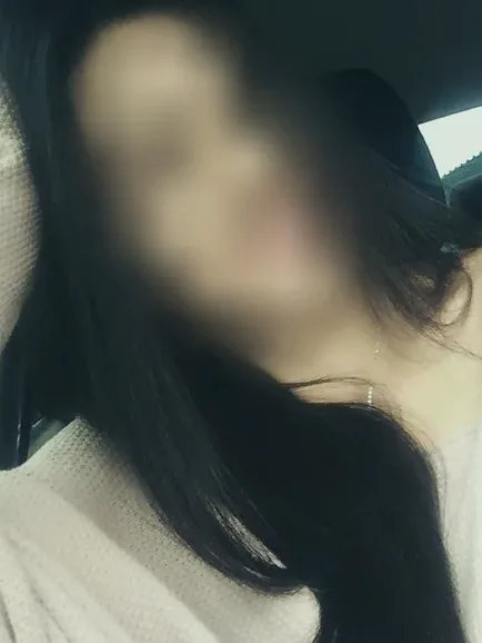 Cynthia, 34