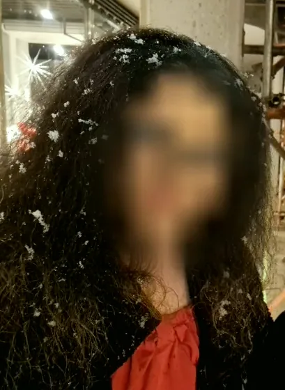Daphne, 24