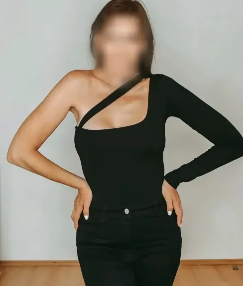 Elin, 37
