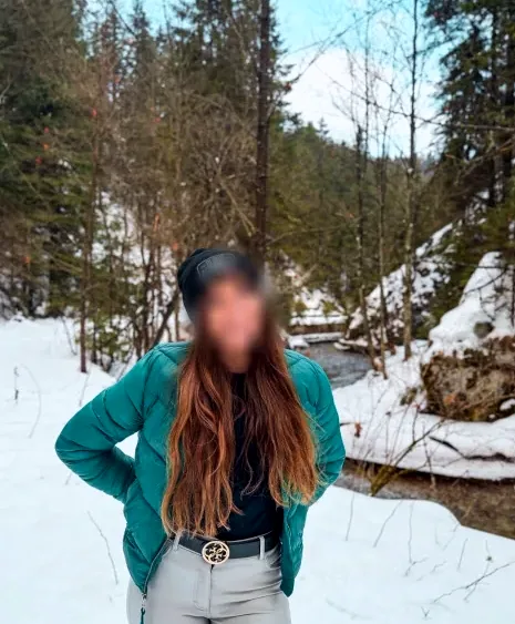 Elin, 27