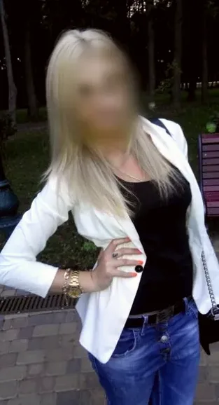 Kim, 35