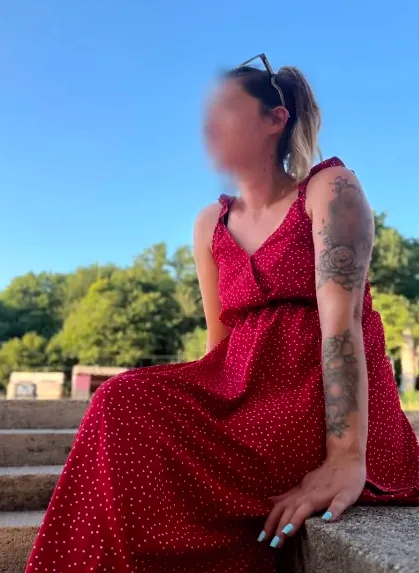 Lotte, 34