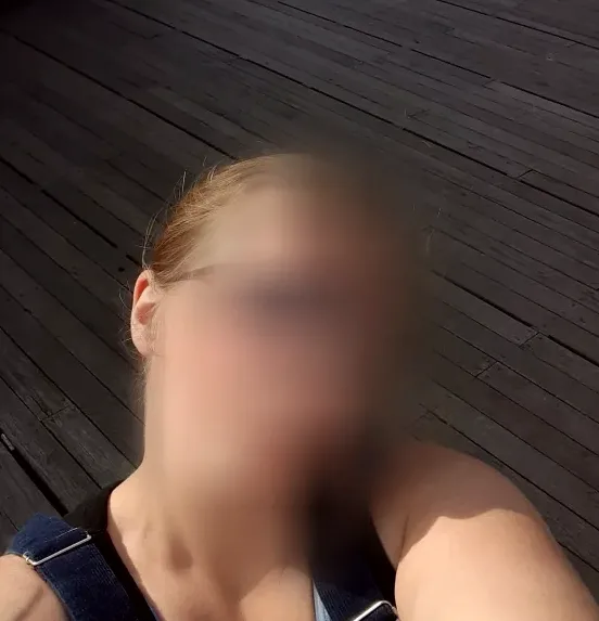 Nadia, 32