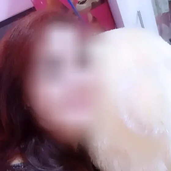 Nina, 37