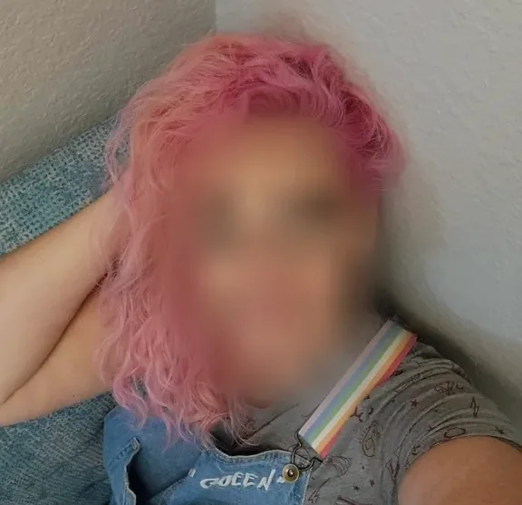 Yasmin, 28