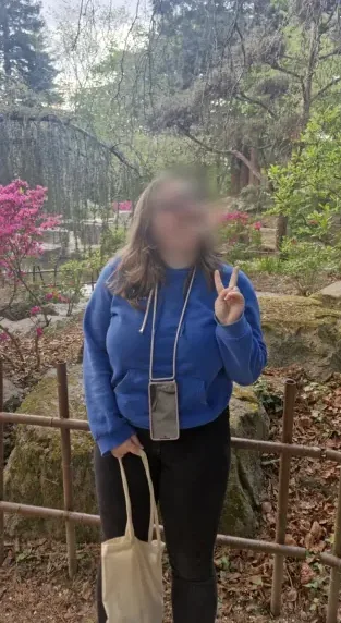 Zeynep, 26